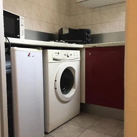 En Plein Centre De 89564 Apartment