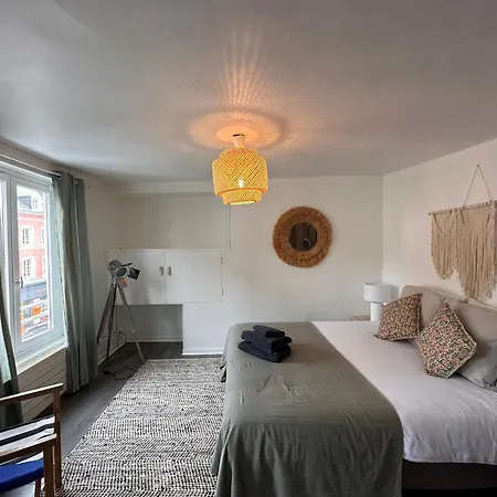 Large In Center Apartment